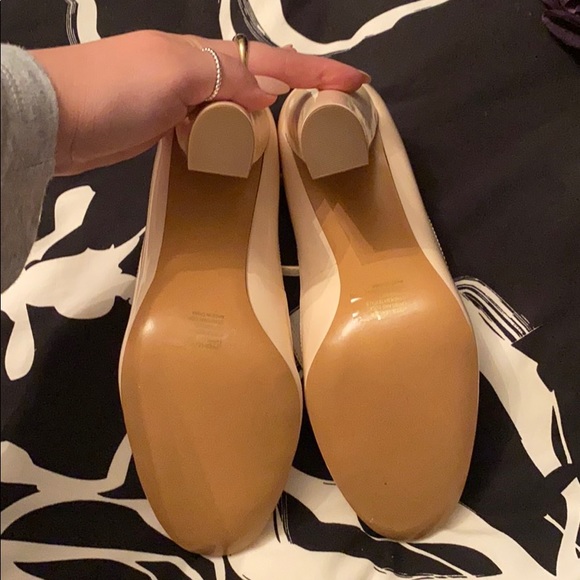 Banana republic heels - Picture 3 of 3